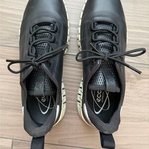 ECCO women’s Black and White Sneakers